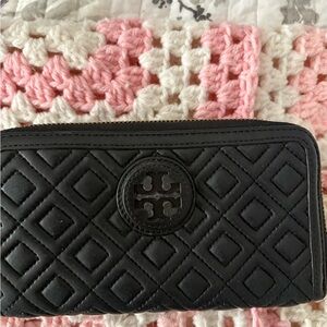 Tory Burch Black Quilted Zip-Around Wallet with Logo